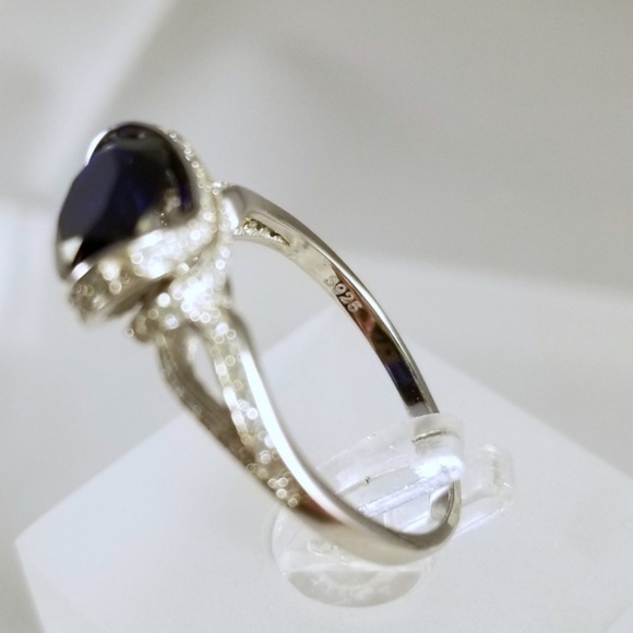 2ct Horizontal Lab Created Sapphire Ring - Picture 3 of 7